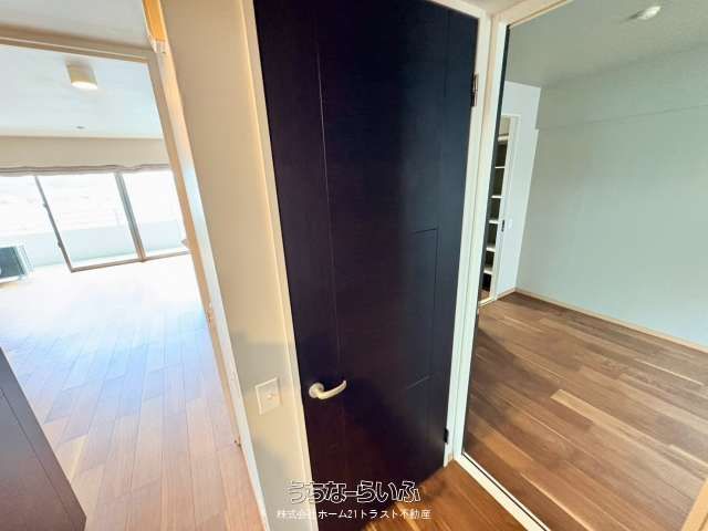 Renovated 2LDK Apartment with Fireworks View in Tomigusuku - Thumbnail 2