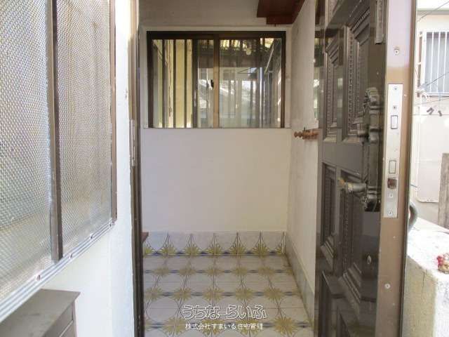Pet-Friendly 7DK House for Rent in Naha City, Okinawa - Thumbnail 4