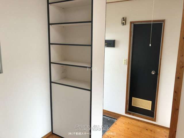 Naha Apartment Building for Sale - 98 Million Yen Investment - Thumbnail 4