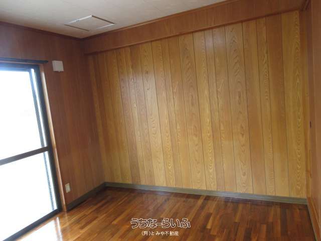 Marumiya Apartment 401 - 1R Rental in Ginowan, Okinawa - Thumbnail 3