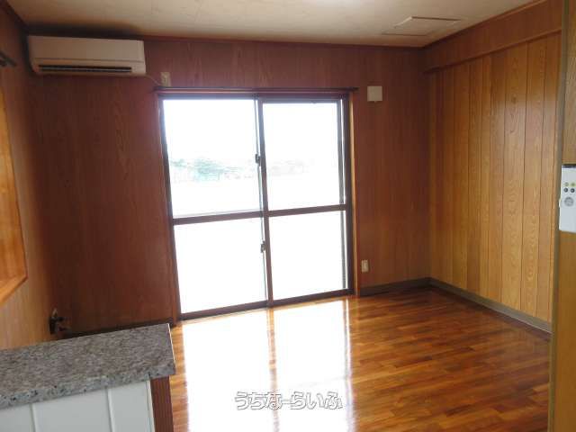 Marumiya Apartment 401 - 1R Rental in Ginowan, Okinawa - Thumbnail 2