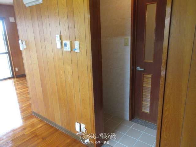 Marumiya Apartment 401 - 1R Rental in Ginowan, Okinawa - Thumbnail 4