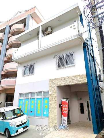 Keystone Mansion: Mixed-Use Investment Property in Naha, Okinawa - Thumbnail 3