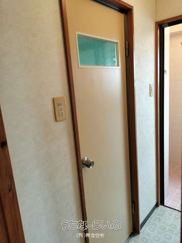 Happy Heights 302: 3LDK Apartment for Rent in Okinawa City - Thumbnail 2