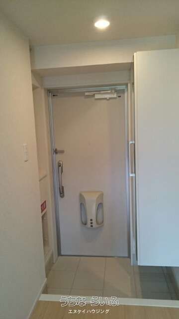 OS Mansion 1K Apartment for Rent in Nakagusuku, Okinawa - Thumbnail 3