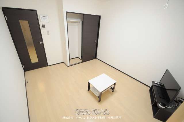 Furnished 1K Apartment for Rent in Okinawa City, Okinawa - Thumbnail 4