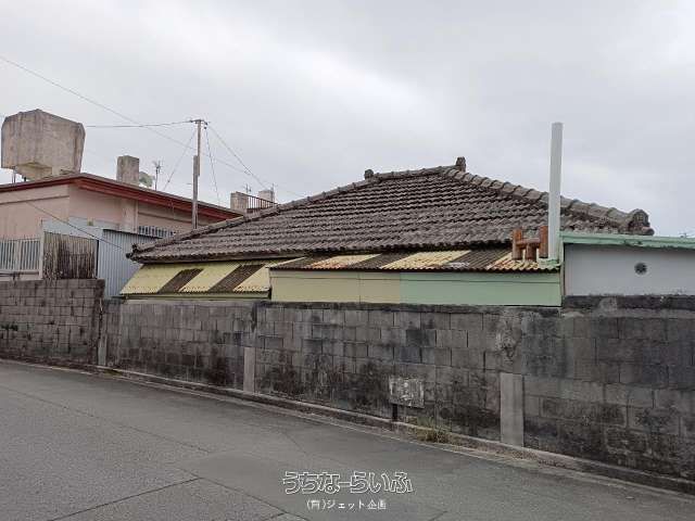 258.08 sqm Land with Old House for Sale in Itoman, Okinawa - Thumbnail 2