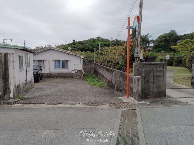 258.08 sqm Land with Old House for Sale in Itoman, Okinawa - Thumbnail 3
