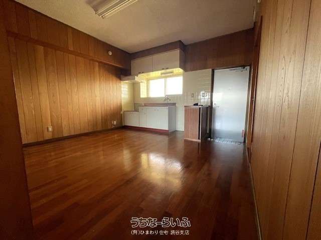 Heisei Apartment 2-1 for Rent in Yomitan Village, Okinawa - Thumbnail 4
