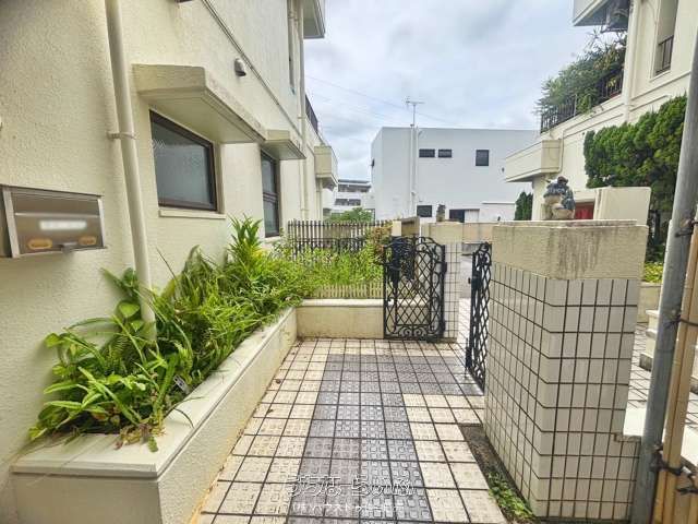 Raffine Shikina B 3LDK Apartment for Sale in Naha, Okinawa - Thumbnail 2