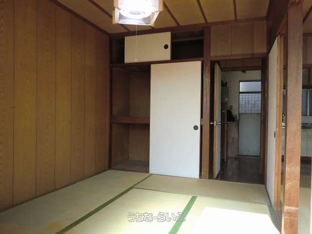 Akamine Kyodo Apartment 202 Rental in Naha, Okinawa - Thumbnail 3