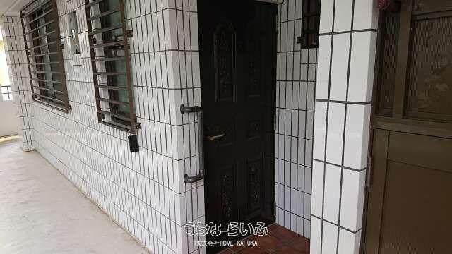 Renovated 1LDK Apartment for Rent in Naha, Okinawa with Panoramic Views - Thumbnail 4