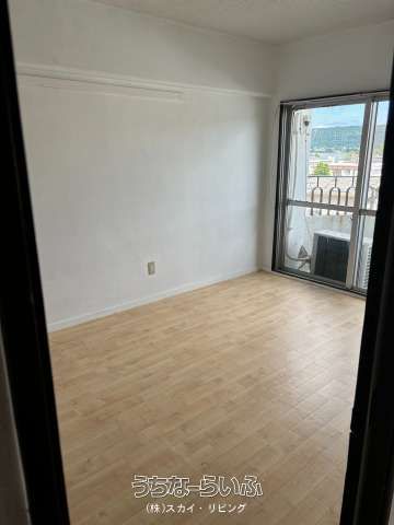 Shamboru Sashiki 2 Building Unit 250 - 3DK Apartment for Rent - Thumbnail 4