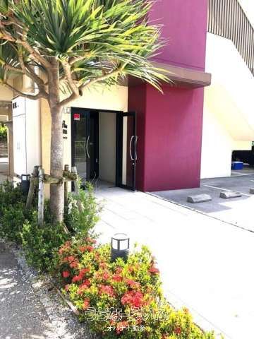 Fluer Araha 303: 2LDK Apartment near Araha Beach, Chatan - Thumbnail 2
