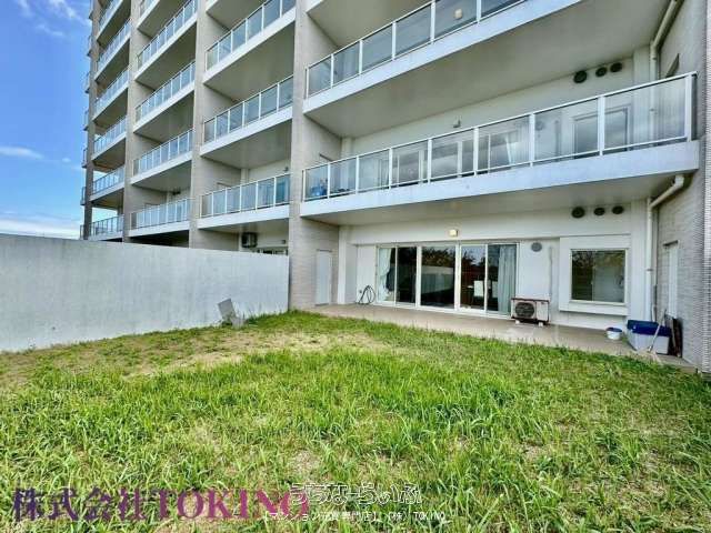 Private Garden Condo in Motobu Resort | THE ETEL INDIGO - Thumbnail 4