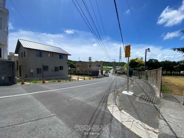 570.07 sqm Land for Sale in Yaese Town, Okinawa - No Building Conditions - Thumbnail 2