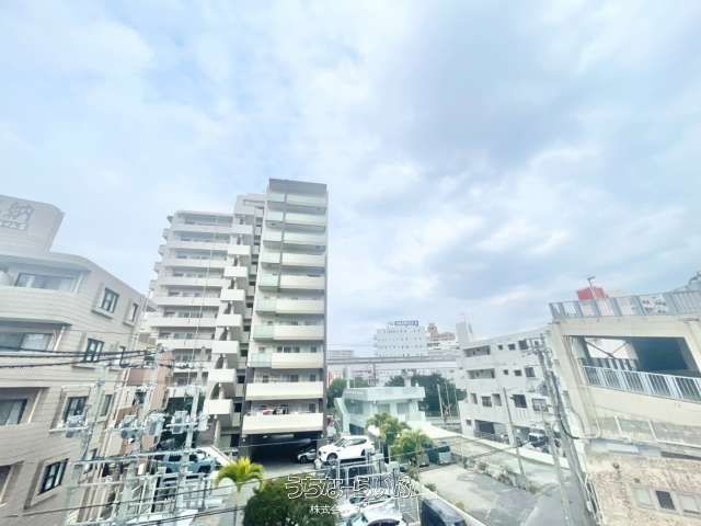 Renovated 3LDK Corner Apartment for Sale in Naha, Okinawa - Thumbnail 2
