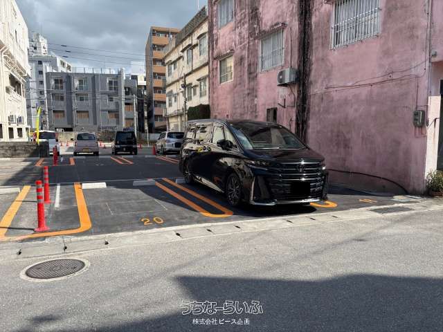 Commercial Land for Sale in Naha City, Okinawa - 127.17 sqm - Thumbnail 3