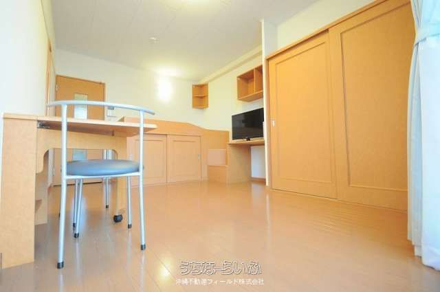 Leopalace Matsumoto L102 1K Apartment for Rent in Okinawa City - Thumbnail 2