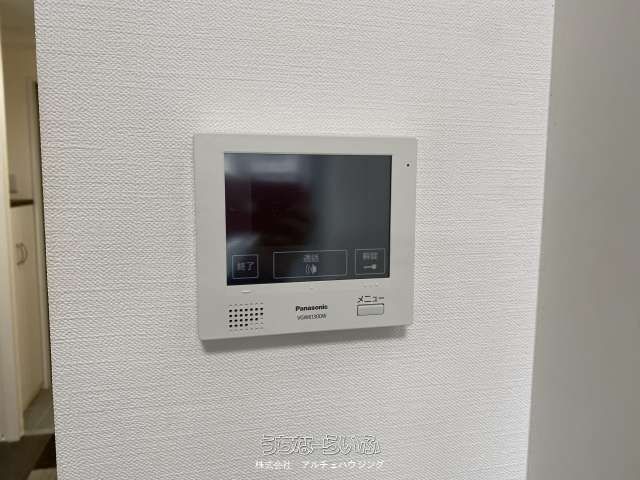 1K Apartment for Rent in Naha's Omoromachi, Okinawa - Thumbnail 2