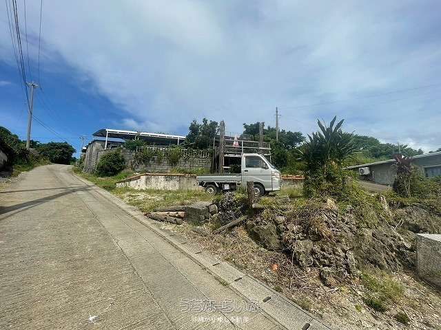 883 sqm Ocean View Land for Sale on Kouri Island, Okinawa - Thumbnail 4