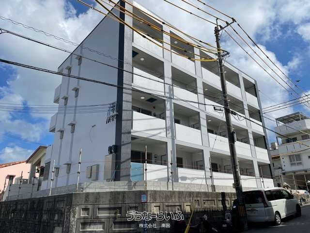 Prime Hills Makabi 205: 1DK Apartment for Rent in Naha, Okinawa - Thumbnail 2