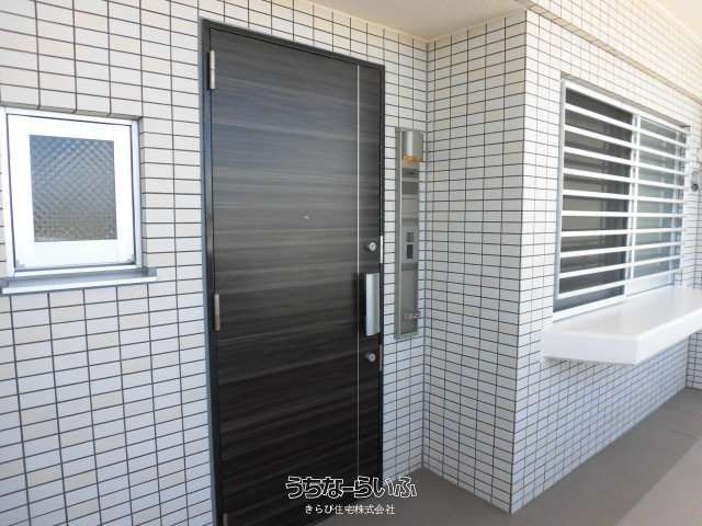Ocean View 3LDK Apartment for Rent in Naha, Okinawa - Image 1