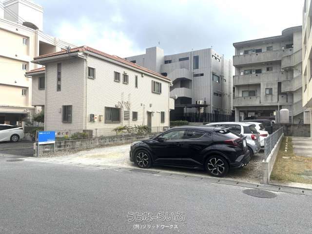 195.5 sqm Residential Land for Sale in Naha's Tenku District - Thumbnail 3