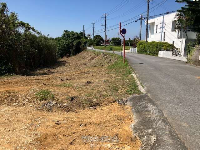 3,195 sqm Land for Sale in Uruma, Okinawa - Near Okinawa Kita IC - Thumbnail 3