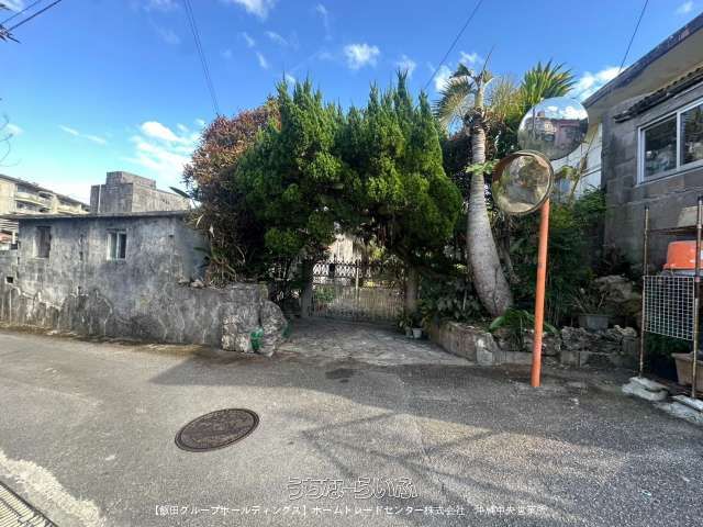 Land for Sale in Nanjo City Okinawa - 449.42 sqm Plot with House - Thumbnail 4