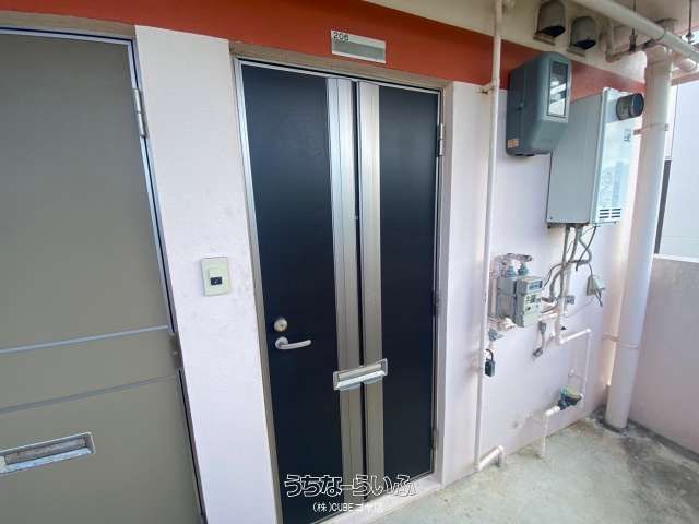Pet-Friendly 1R Apartment for Rent in Yomitan, Okinawa - Thumbnail 4