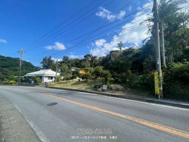 1231 sqm Land for Sale in Motobu Town, Okinawa - Near Churaumi Aquarium - Thumbnail 2
