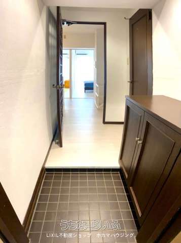 2DK Apartment for Sale in Okinawa City, Currently Rented - Thumbnail 3