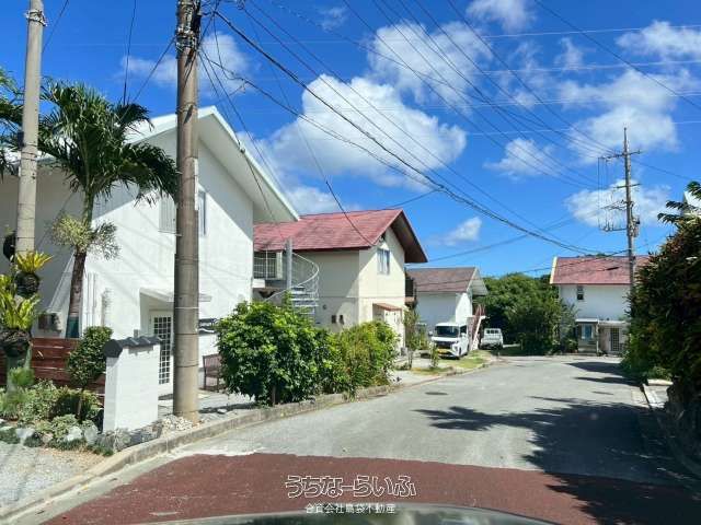 Ocean-View Land for Sale in Motobu, Okinawa - 1626m² - Thumbnail 3
