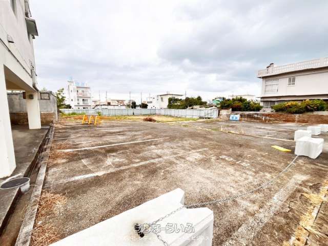 324 Tsubo Land for Sale in Uruma City Agina School District, Okinawa - Thumbnail 3