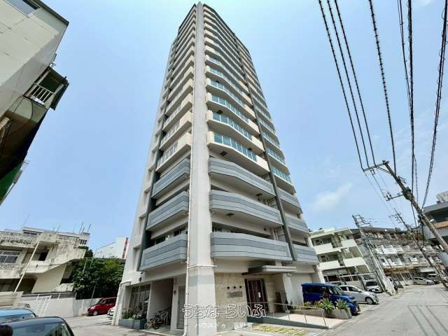 3LDK Apartment for Sale in Urasoe City, Okinawa - Thumbnail 2