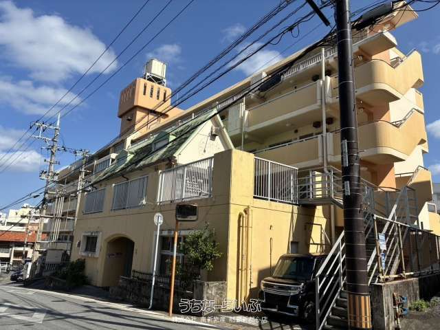 Large Apartment Building for Sale in Naha, Okinawa - Investment Property - Thumbnail 2