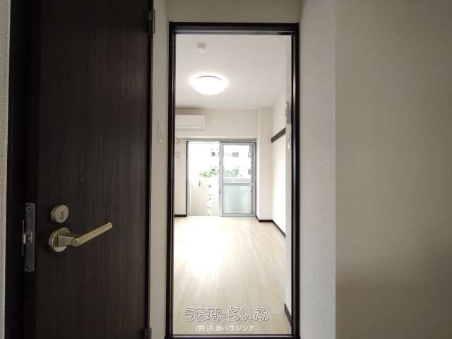 1K Apartment for Rent in Naha, Okinawa - Zero Deposit, Near University - Thumbnail 4