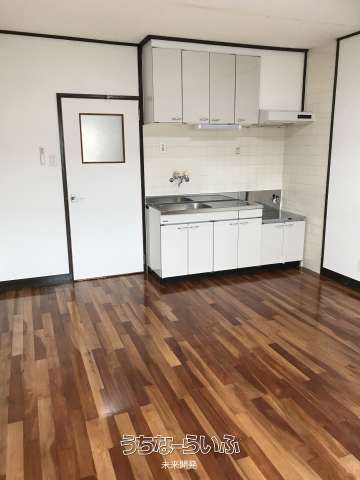Co-op Takaraguchi 1R Apartment for Rent in Naha, Okinawa - Thumbnail 3