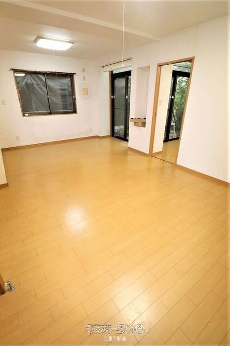 2LDK Apartment for Rent in Omoromachi, Naha, Okinawa - Thumbnail 3
