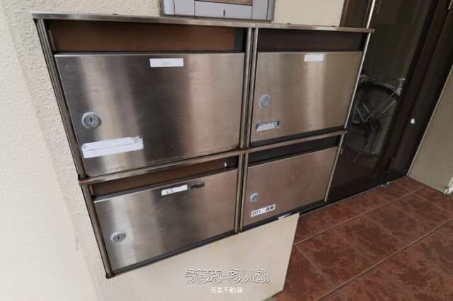 2LDK Apartment for Rent in Omoromachi, Naha, Okinawa - Thumbnail 2