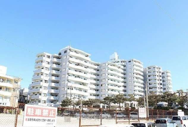 Renovated 3LDK Apartment for Sale in Naha, Okinawa - Thumbnail 2