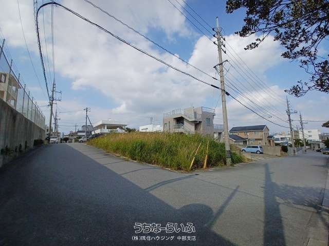 269m² Corner Land Plot in Nakagusuku Village, Okinawa - Thumbnail 2