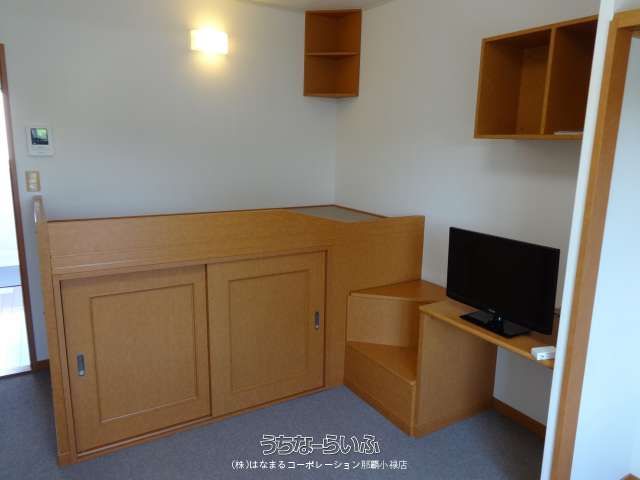Leopalace South Villa 205: Furnished 1K Apartment in Haebaru, Okinawa - Thumbnail 4