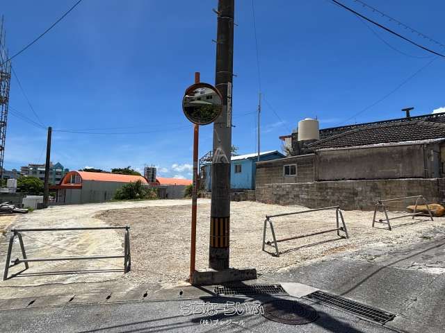 339.11 sqm Land for Sale in Urasoe City, Okinawa - Thumbnail 3