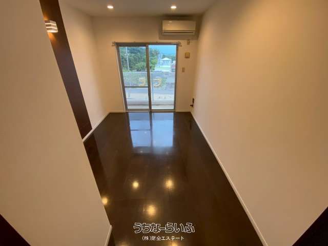 First House 204: 1K Apartment for Rent in Nakagusuku, Okinawa - Thumbnail 3