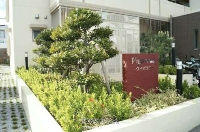 Vigaras 503: 1DK Apartment for Rent in Okinawa City - Thumbnail 2