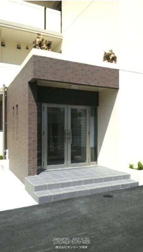 Vigaras 503: 1DK Apartment for Rent in Okinawa City - Thumbnail 4