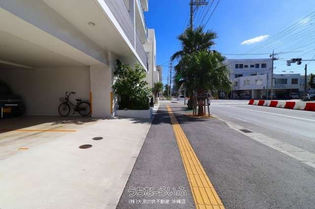 Century Naha Akebono 3LDK Apartment with Sea View for Sale - Thumbnail 3
