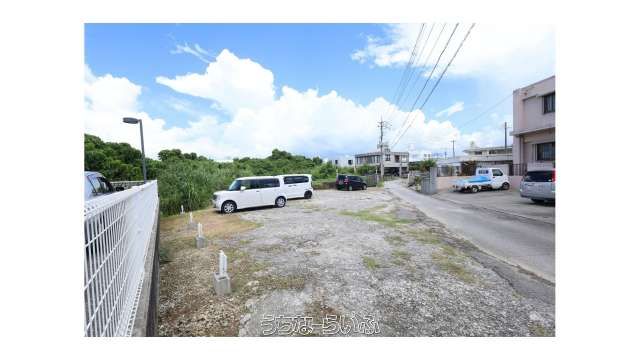 1059 sqm Land for Sale in Uruma City, Okinawa - Prime Location - Thumbnail 2